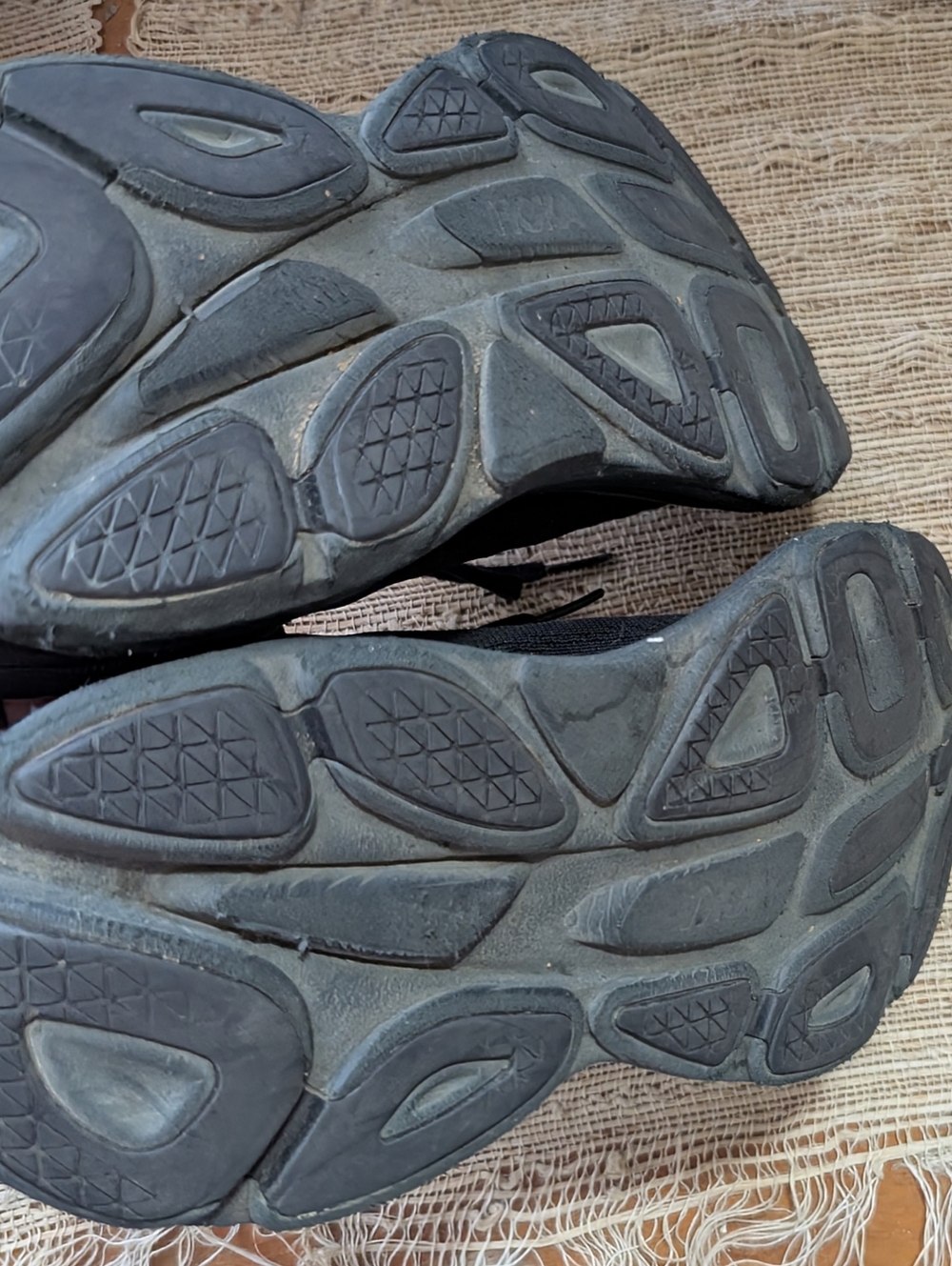 Hoka One One Bondi 8 in black size 7 - Picture 5 of 5